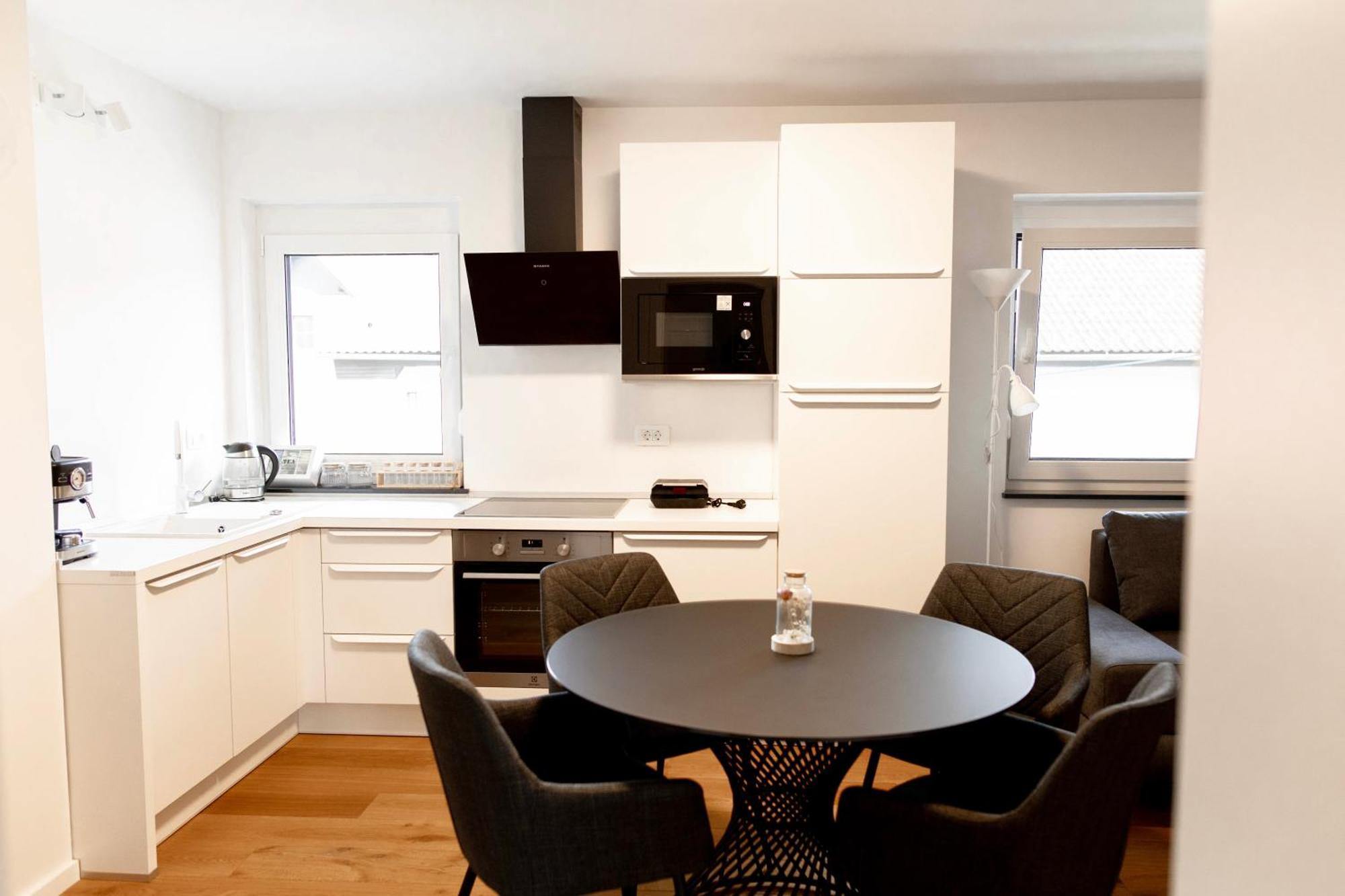 Aura Apartments Zirovnica Exteriör bild